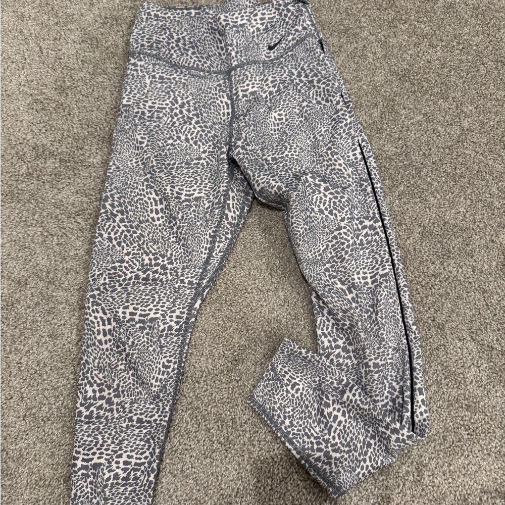 Nike leggings